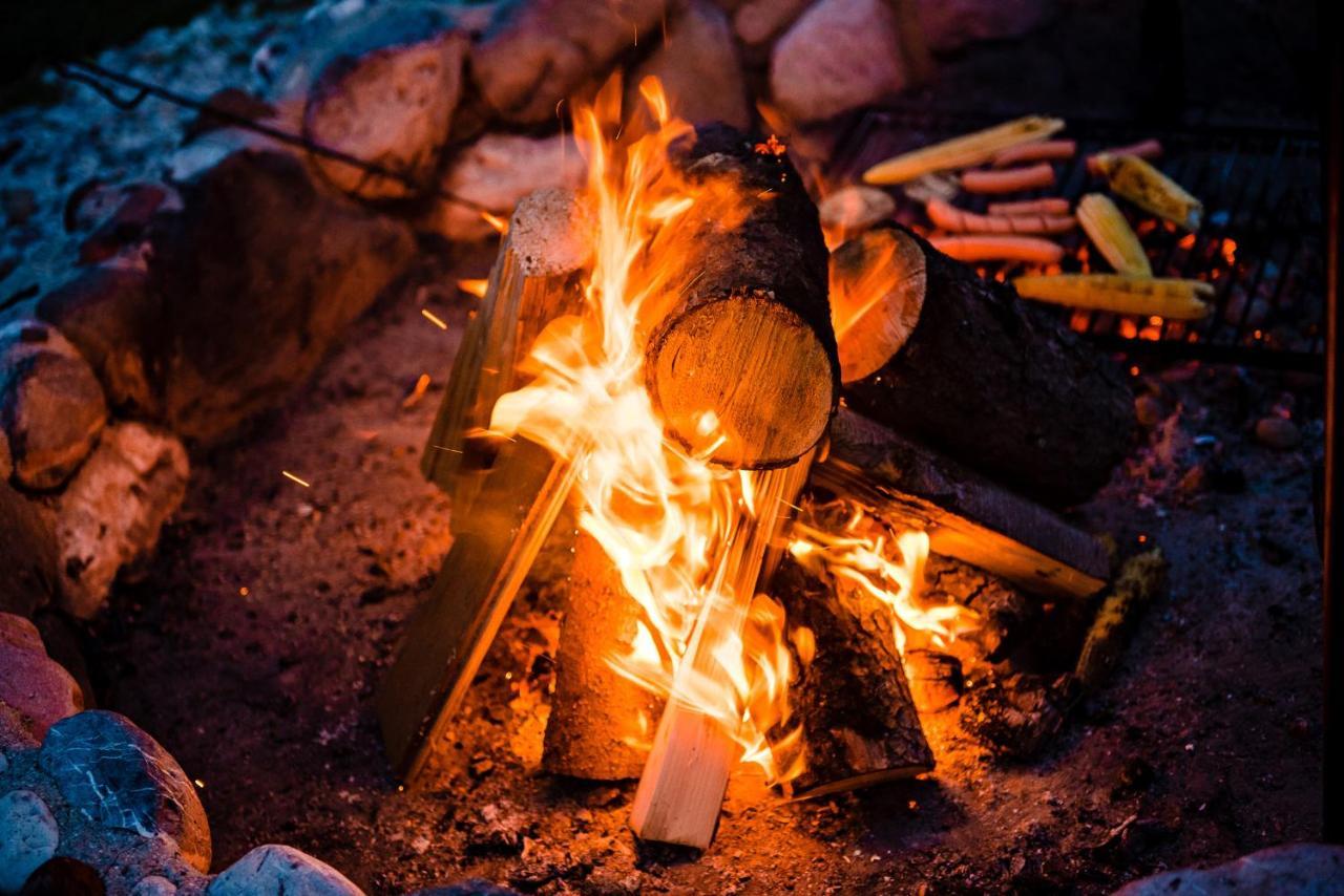 Готель Glamping Forest Edge Камнік Екстер'єр фото